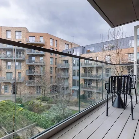 Elegant & Serene 2Bd Flat Wroof Terrace Hoxton!